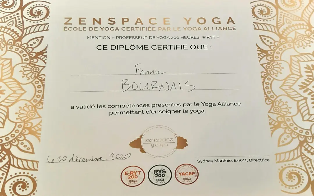 Diplôme Enseignant de Yoga - Fannie Bournais