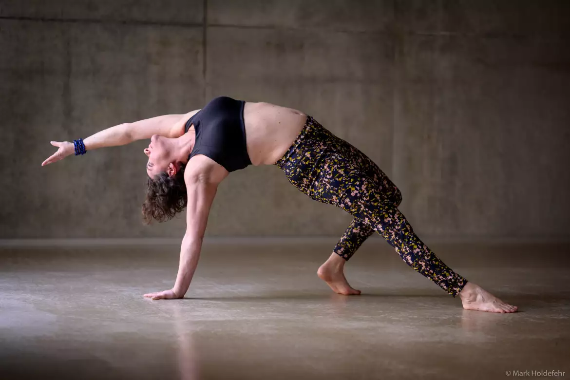Yoga - Camatkarasana, La Créature Sauvage