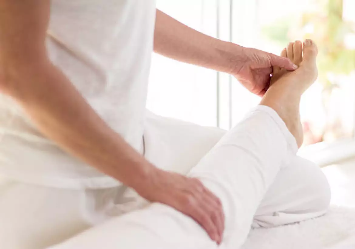 KenZen : Shiatsu traditionnel, travail sur méridien Estomac