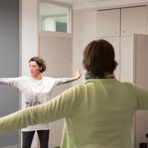 Kenzen Shiatsu & Yoga | Cours, séjours et retraites de Yoga, Shiatsu, Do in et relaxation - Cours collectif de do in, étirements